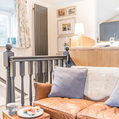 Gospodarstwo wiejskie Romantic Getaway, Little Two Bed, Two Bath Barn Conversion With Amazing Views And Parking *