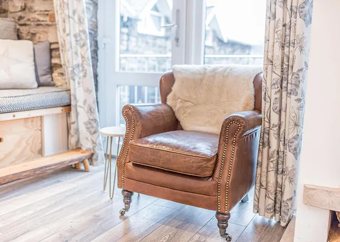 Venkovský dům Romantic Getaway, Little Two Bed, Two Bath Barn Conversion With Amazing Views And Parking